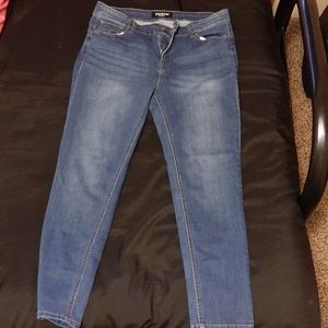 Enjean brand Jean's